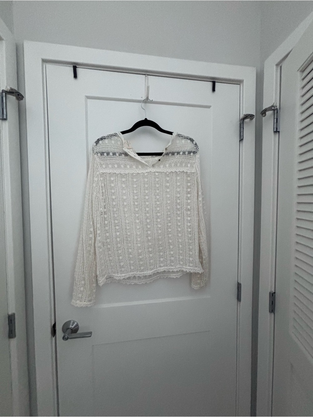 Sezane Made in Italy White Lace Ruffle Long-Sleeve Top - Picture 2 of 5